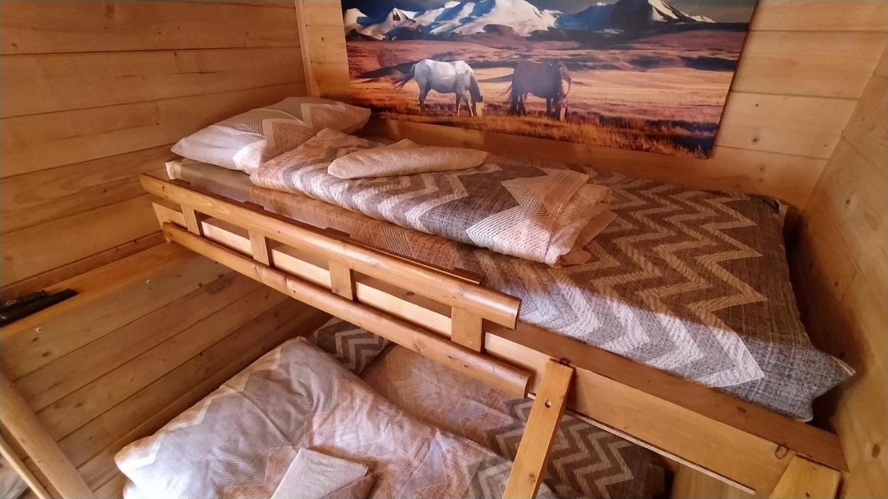Still Cabin Цетине Экстерьер фото