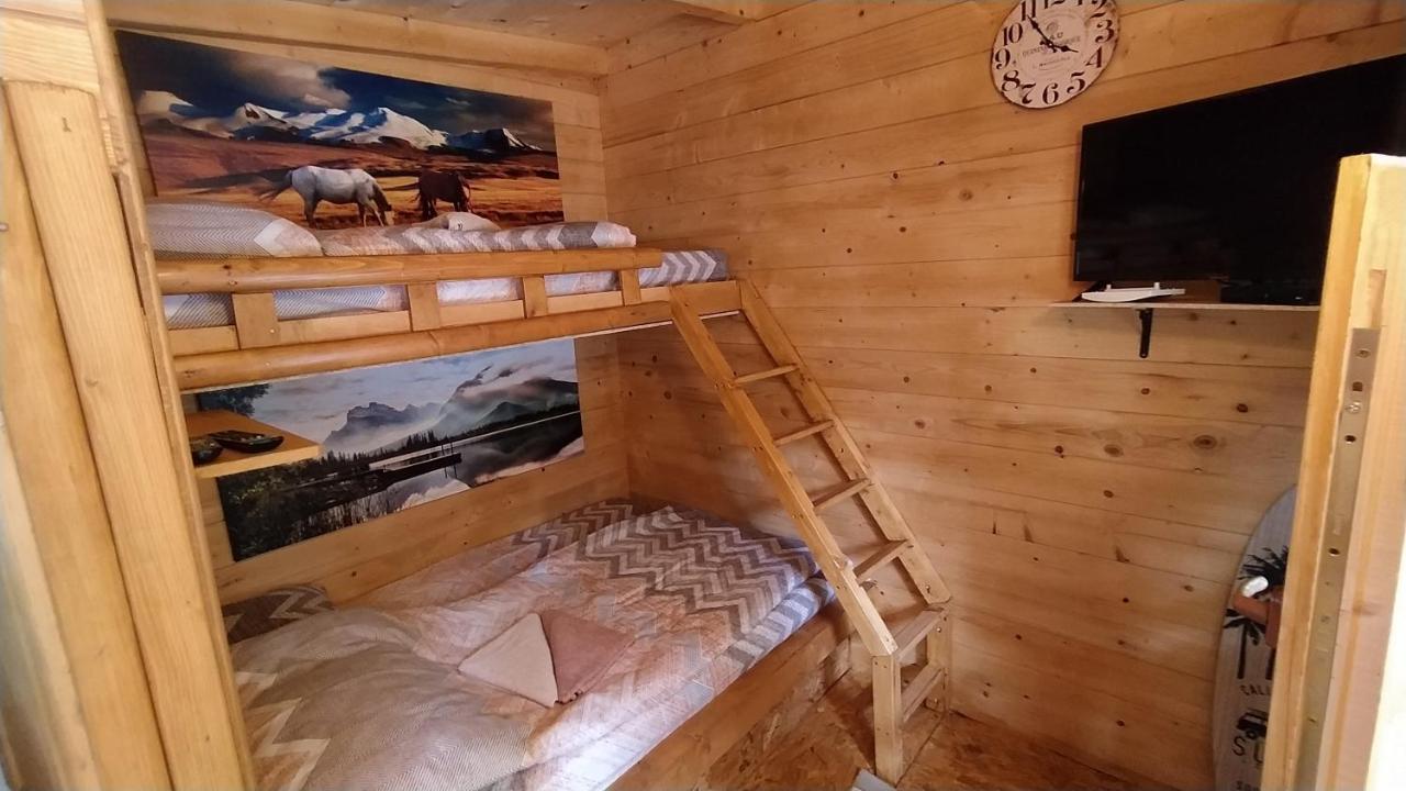 Still Cabin Цетине Экстерьер фото